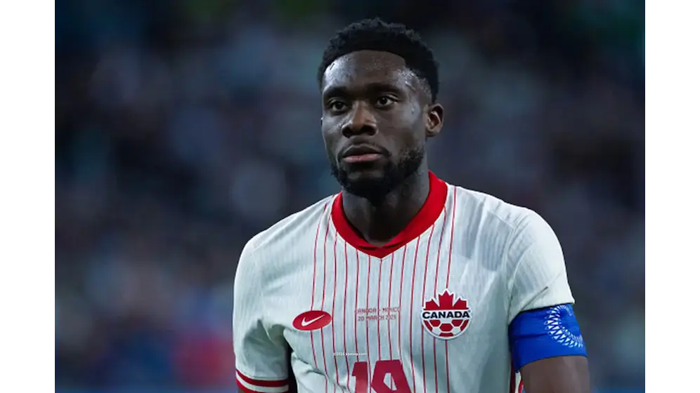 ألفونسو ديفيز: نجم كرة القدم الشاب الذي يخطف الأنظار