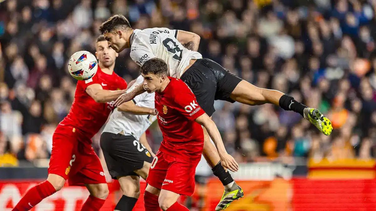 تحليل مباراة فالنسيا ضد مايوركا: معركة على أرض الملعب