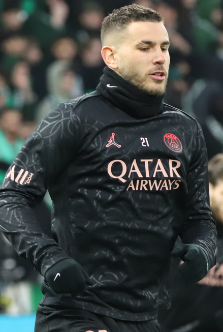 لوكاس هيرنانديز: نجم كرة القدم العالمي