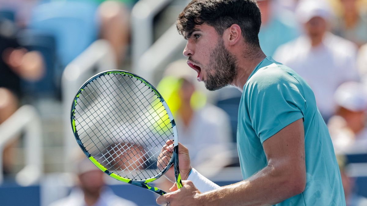 كارلوس ألكاراز: مسيرة نجم التنس الواعد