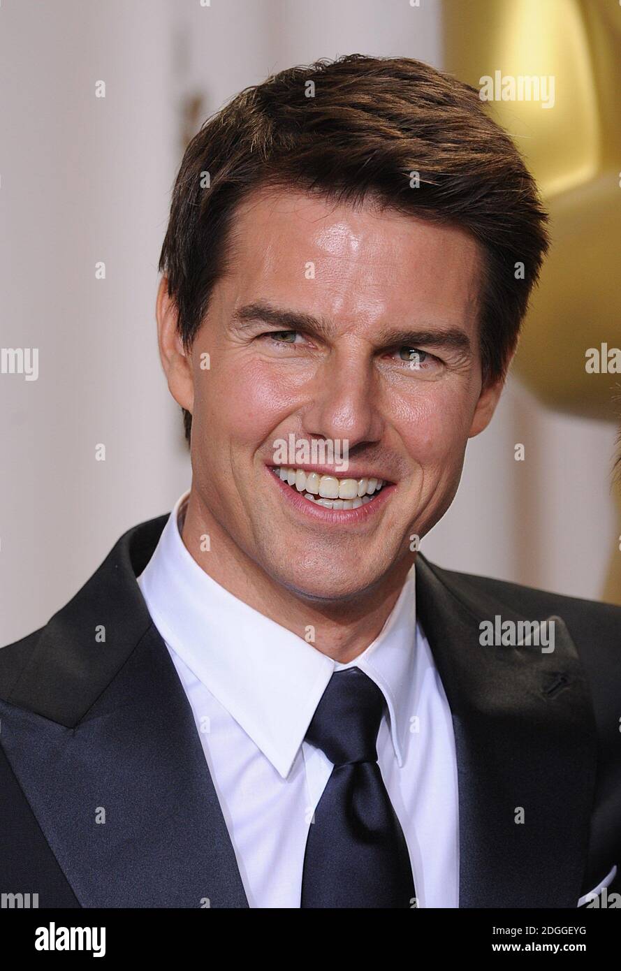 توم كروز: رحلة نجم هوليوود منذ البداية حتى الآن