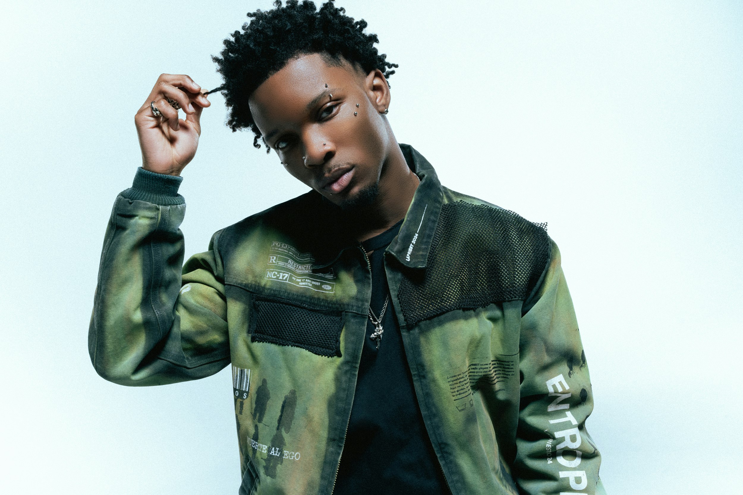 d4vd: نجم موسيقي شاب يتألق في سماء الفن