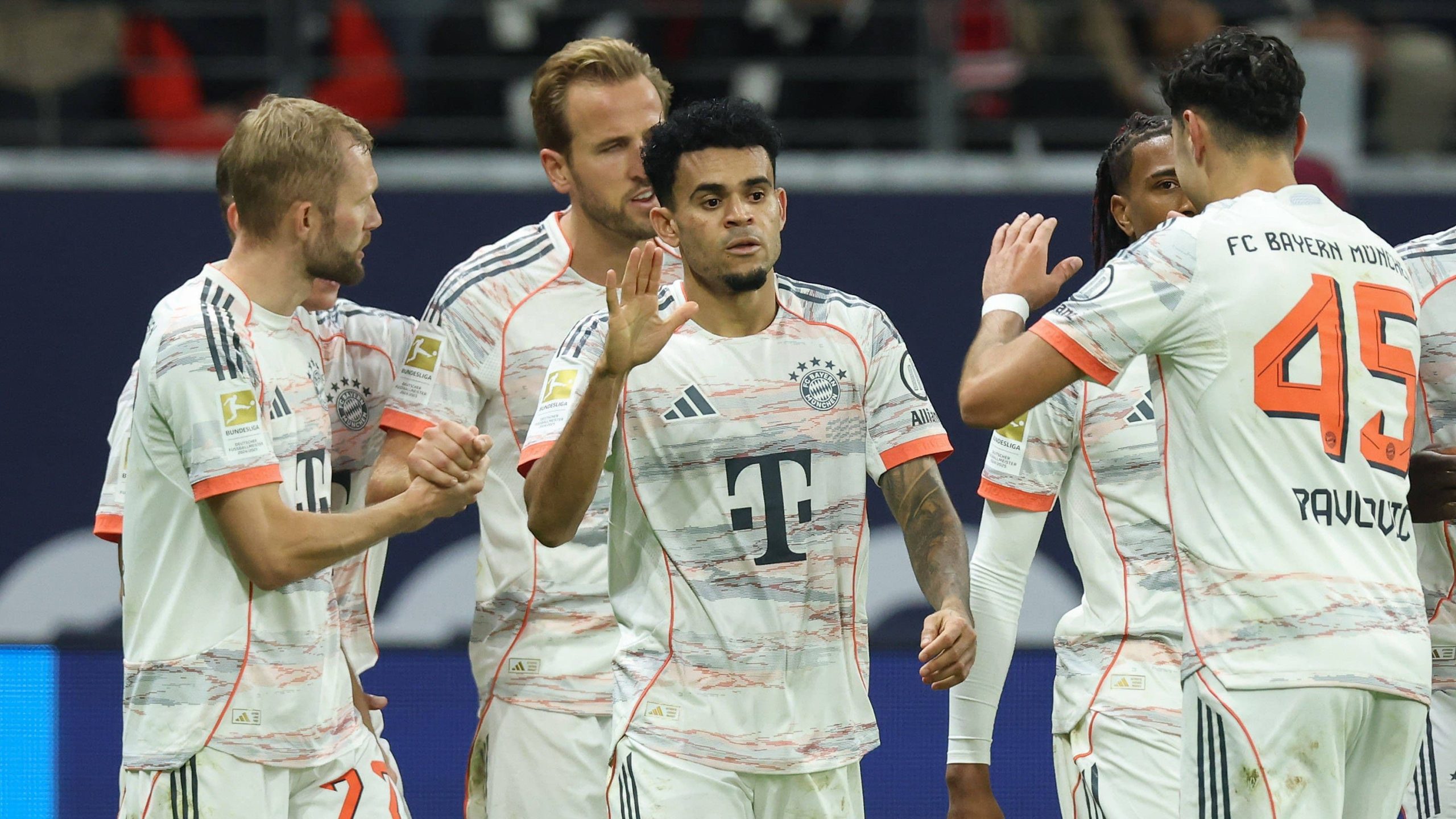 مواجهة اينتراخت فرانكفورت ضد بايرن ميونيخ: تحليل ونتائج