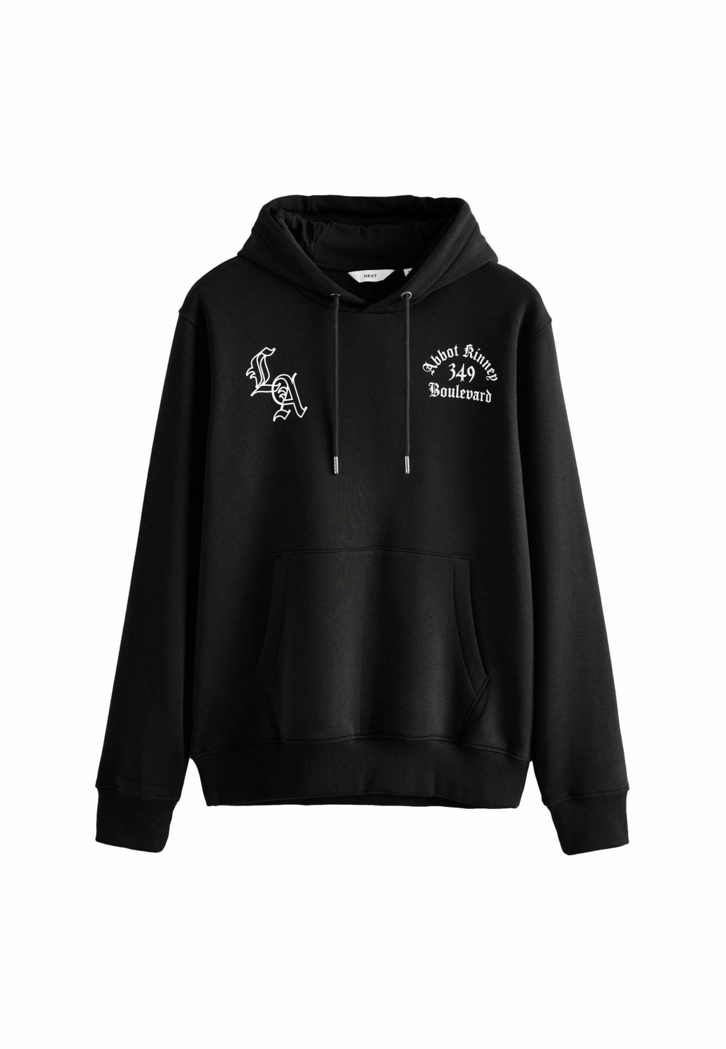 كريم عبد العزيز يواصل تألقه السينمائي بمشاركته في فيلم الست