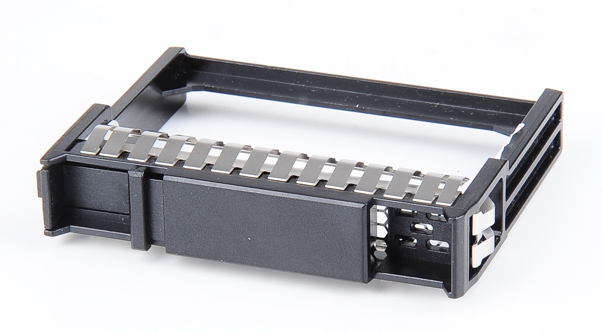 زهراء بن ميم تواجه ابتزازاً إلكترونياً بـ50 ألف دولار: الذكاء الاصطناعي يهدد المشاهير