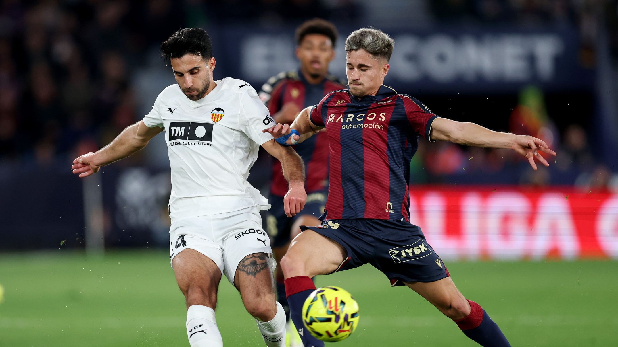 تحليل مباراة ليفانتي ضد فالنسيا وتأثيرها على المشهد المحلي