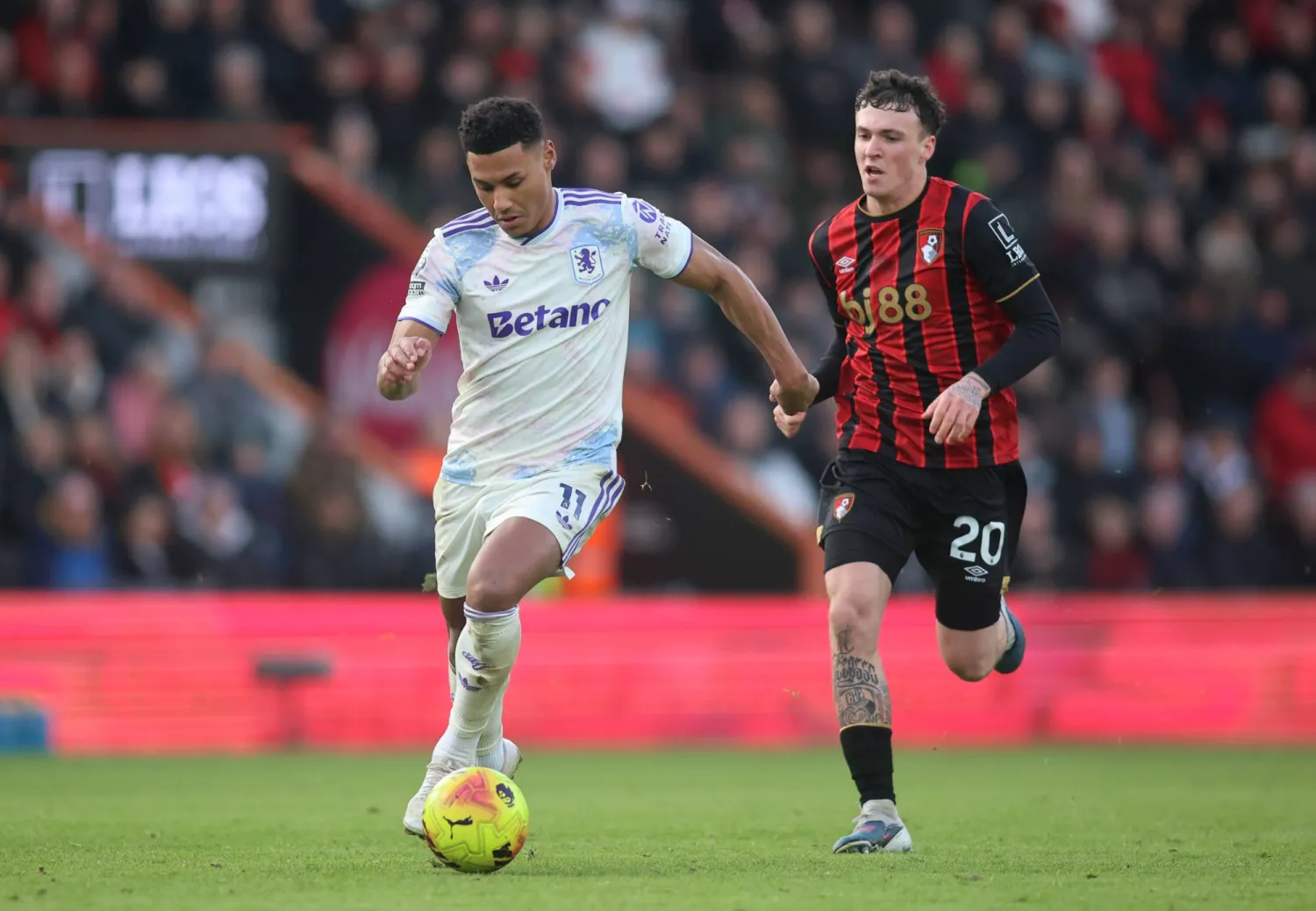 بورنموث ضد أستون فيلا: نظرة تحليلية على الموقعة