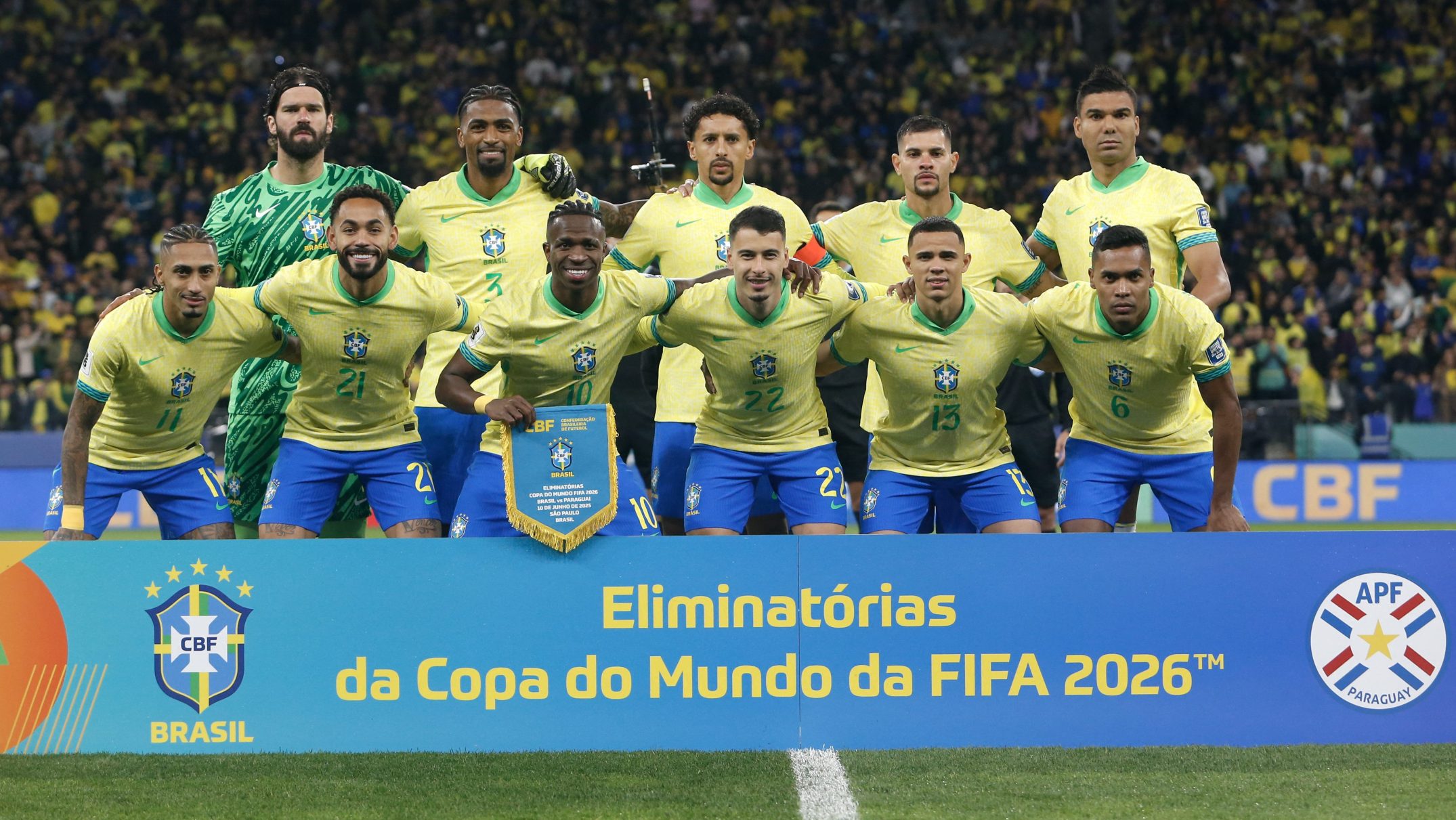 أنشيلوتي يضم روجر إيبانيز لقائمة البرازيل الأولية