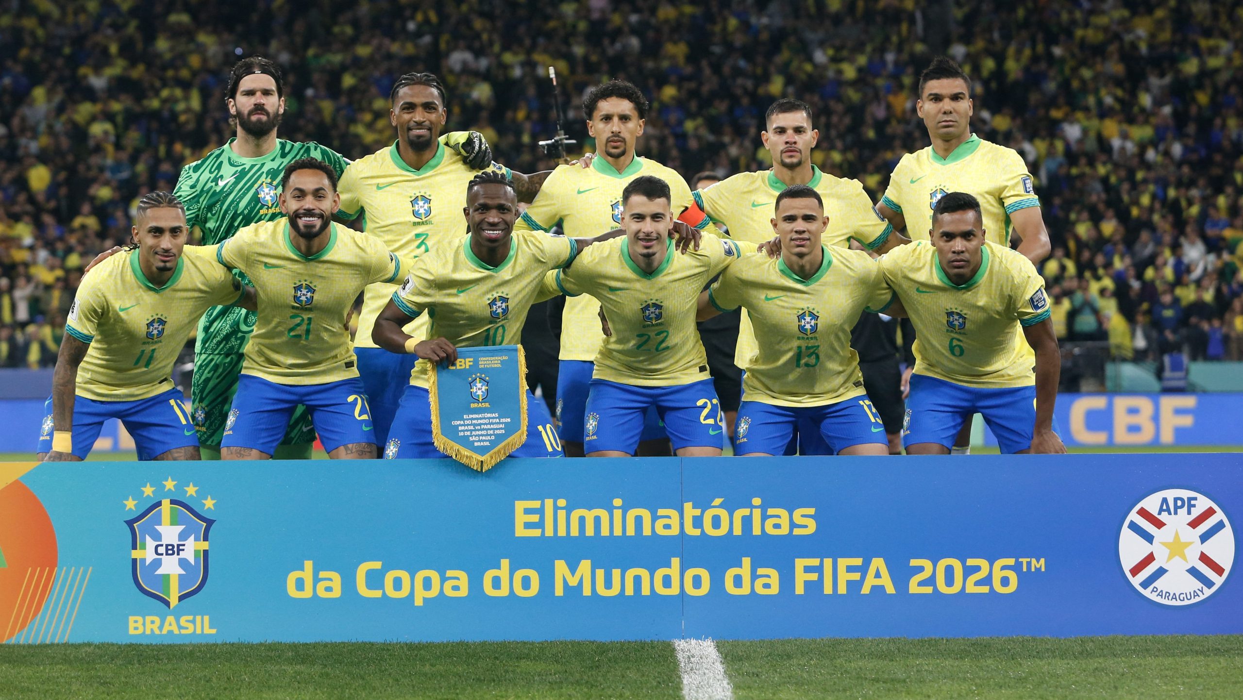 أنشيلوتي يضم روجر إيبانيز لقائمة البرازيل الأولية